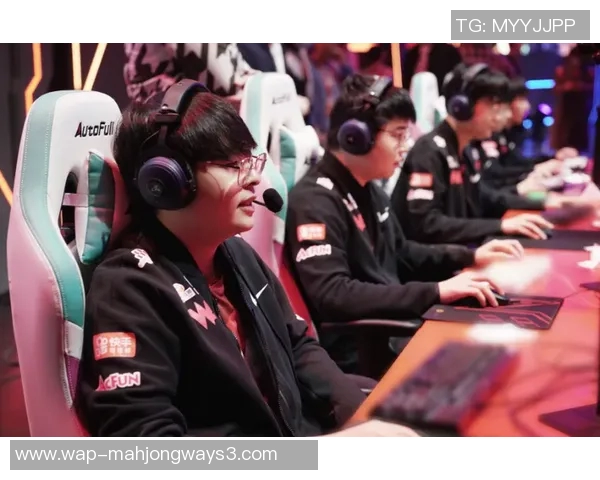 青年赛积分榜V5战队以71分稳居榜首展现强大实力实时新闻